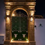Villa Emerald