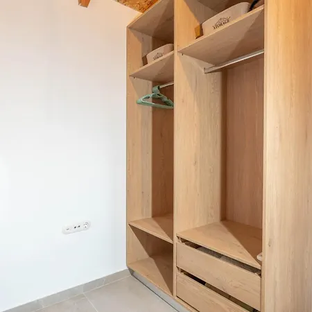 Willa Emerald Koskinou (Rhodes)